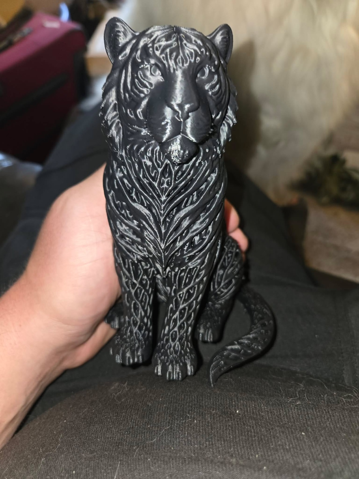 Tiger figure, printed in one piece
